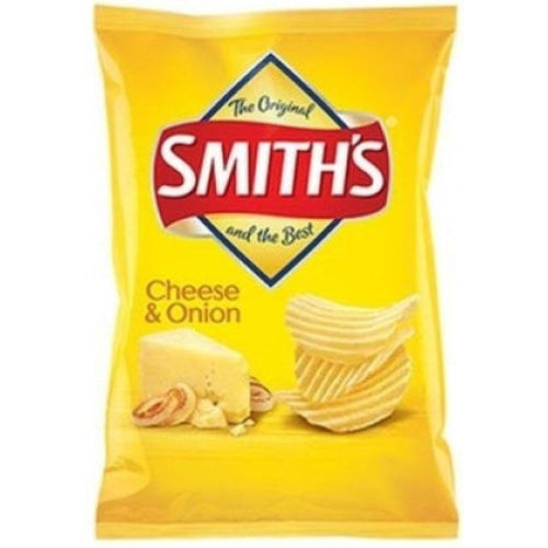 Bag of Smith’s Cheese & Onion flavored potato chips.